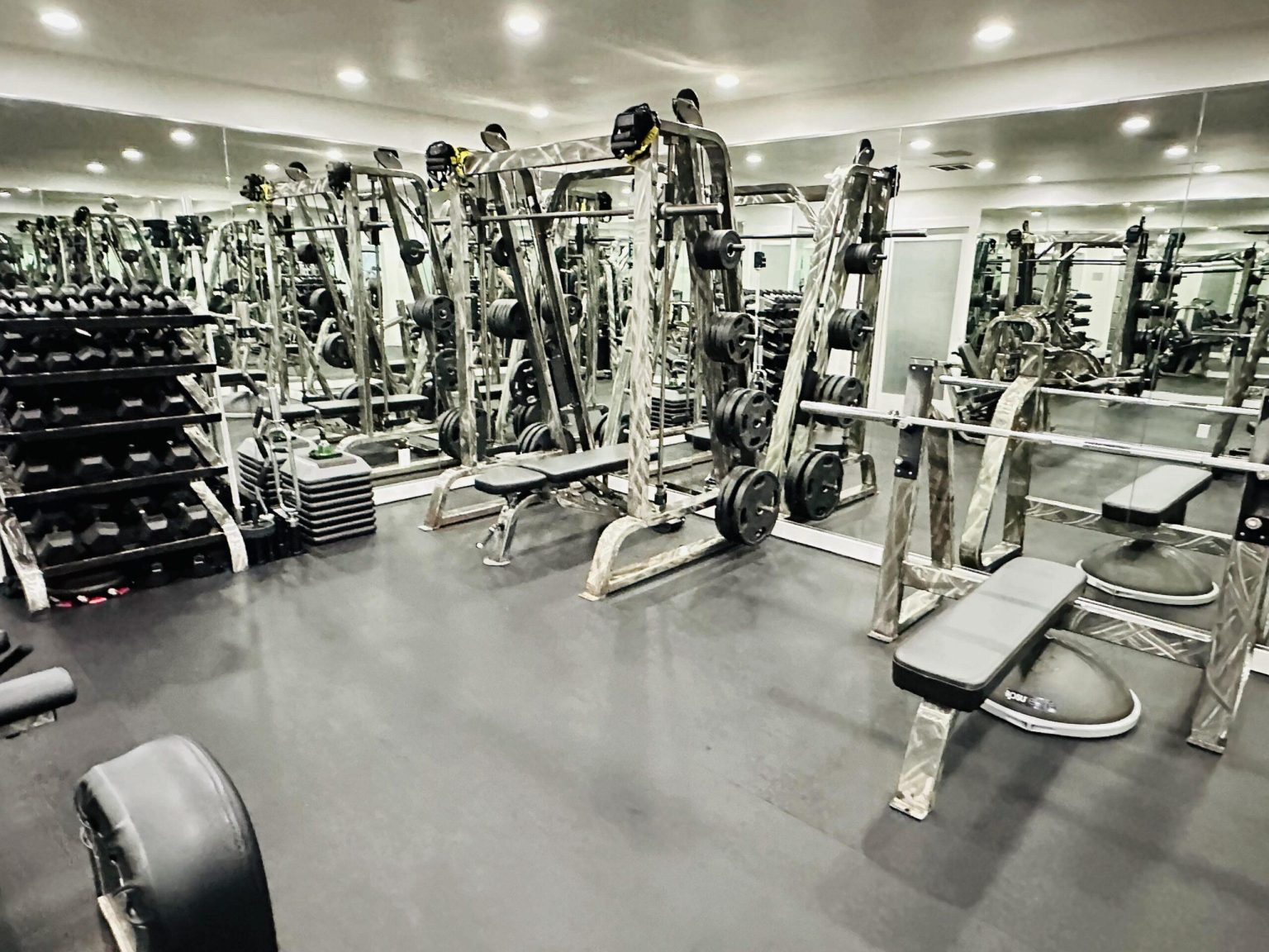 luxury-private-fitness-gym-fedele-de-santis-1536x1152-cornerroom2